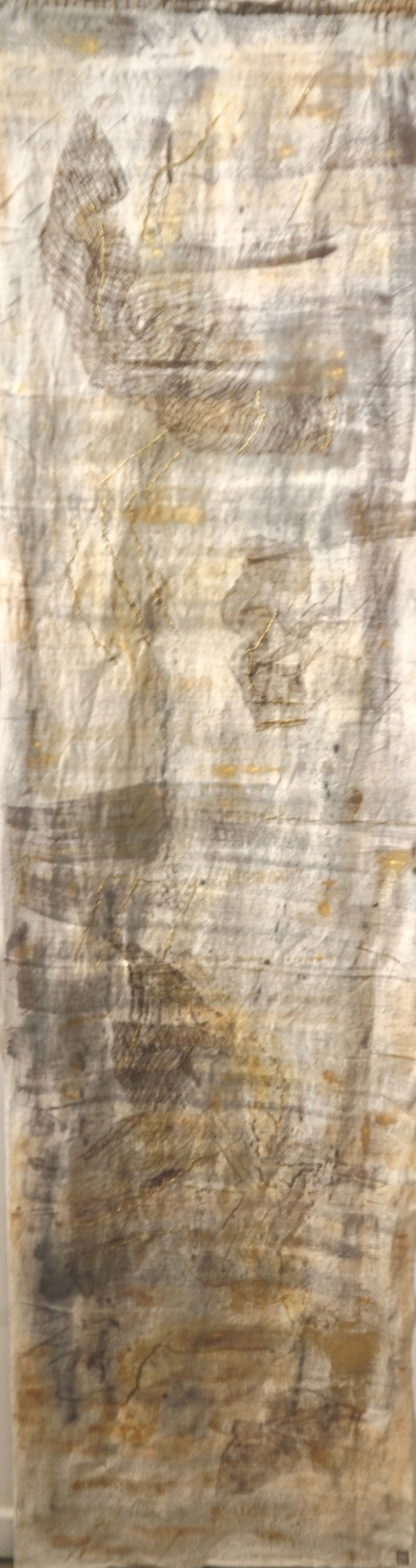 Paysage onirique III 55x205cm Oeuvre textile empreinte d'onirisme. Textures et pigments irisés se mélangent subtilement pour donner à voir une cartographie imaginaire