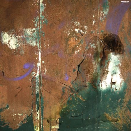 Nu sur mur brun 150x150cm, Collection privée La peinture vient s’ajouter à la photographie et au dessin. Le corps se confond avec le mur qui se fond avec la peinture